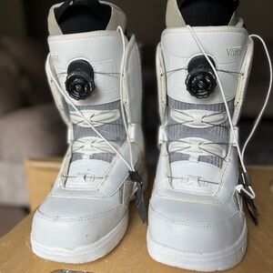 Vans White Snowboard Boots